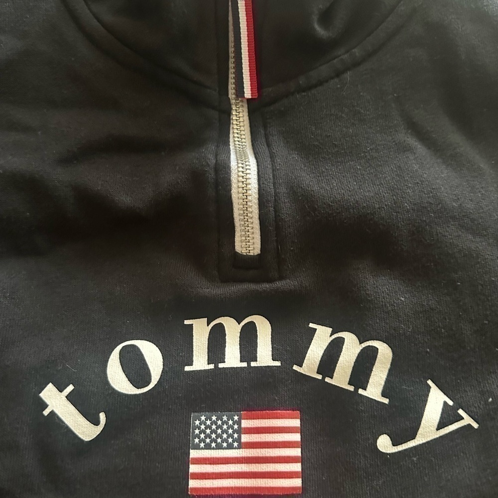 Women’s used L large size Tommy Jeans retro quarter zip pullover black - Picture 2 of 5
